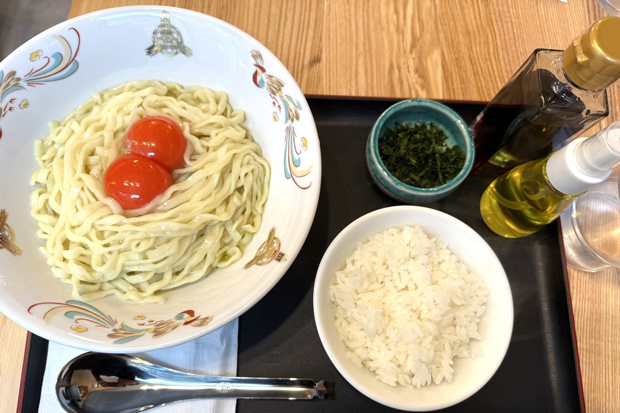 三田製麺所は日本で人気の「たまごかけ麺」の提供を開始した＝10日、尖沙咀（ＮＮＡ撮影）