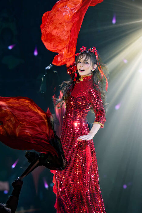 「ayumi hamasaki ASIA TOUR 2024 A　～I am ayu～　」広州公演でパフォーマンスする浜崎あゆみ