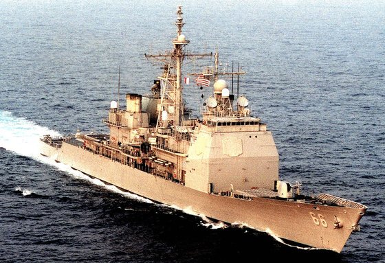 １８億ドル以上の費用を投入しながらも退役した４隻のうちの１隻「ＵＳＳヒュー・シティ」　米海軍