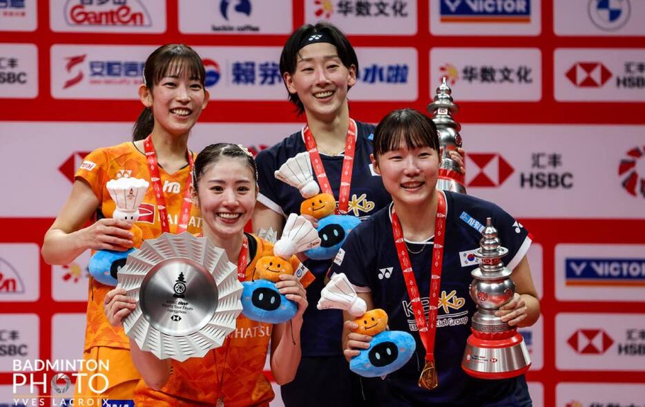 ツアーファイナルズ準優勝の志田千陽（左手前）／松山奈未（左奥）が3位に浮上