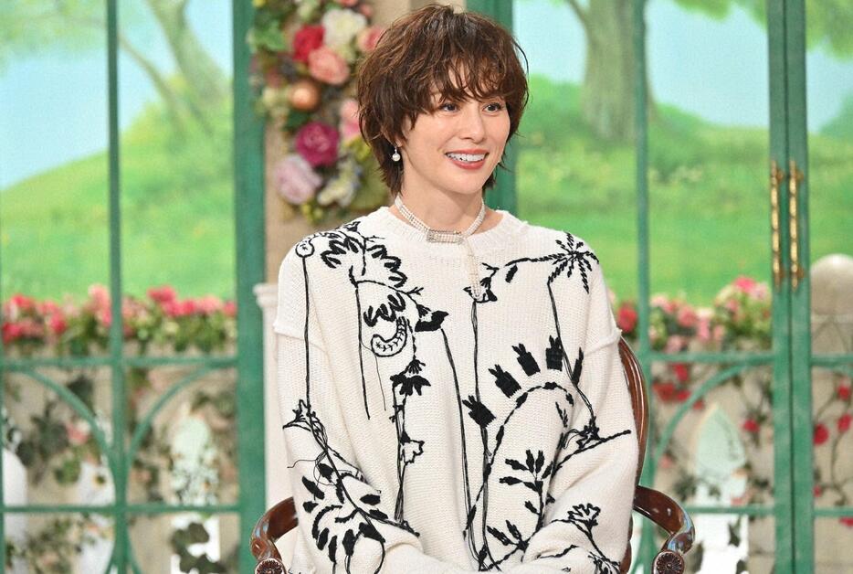 トーク番組「徹子の部屋」に出演する米倉涼子さん＝テレビ朝日提供