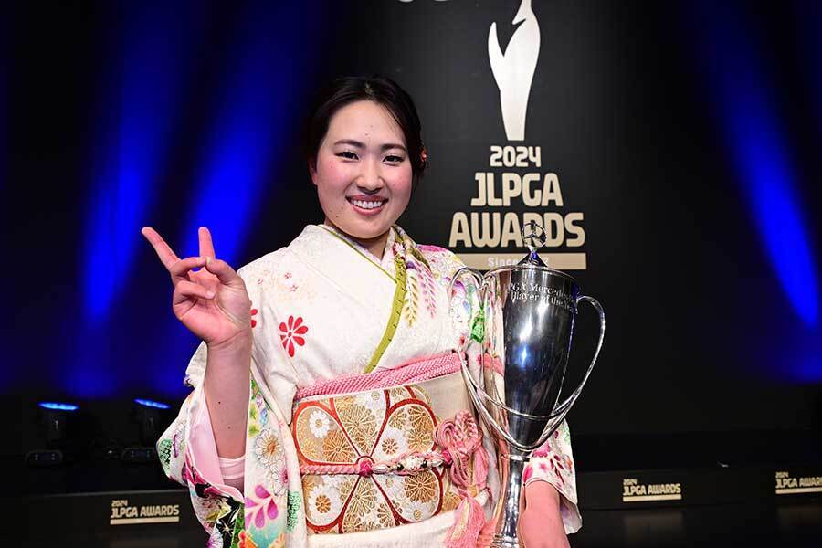 JLPGA年間表彰式に出席した竹田麗央【写真：Getty Images】