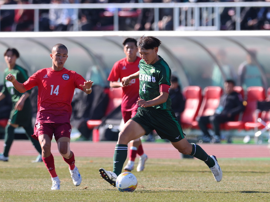 専修大北上高(岩手)DF成田大悟(3年)(写真協力『高校サッカー年鑑』)(HIGH SCHOOL SOCCER YEARBOOK)