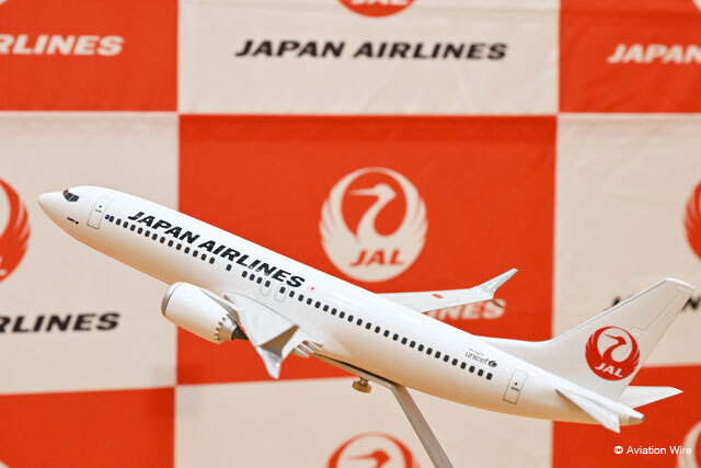 JALの737 MAXの模型＝23年3月23日 PHOTO: Tadayuki YOSHIKAWA/Aviation Wire