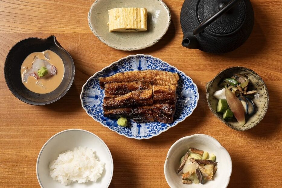 うなぎの蒲焼きと土鍋ごはん御前