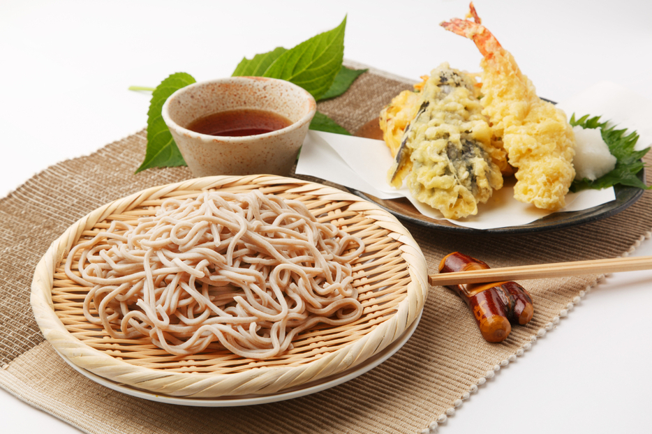 うどんやそばと一緒に天ぷらが食べられる理由は？