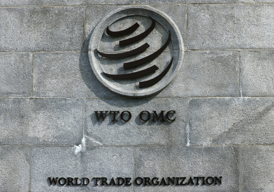 　１２月１８日、世界貿易機関（ＷＴＯ）の加盟各国は１６─１７日に開いた一般理事会で、紛争処理制度の改革について合意に達することができなかった。写真はＷＴＯのロゴ。スイスのジュネーブで２０２１年９月撮影（２０２４　ロイター／Denis Balibouse）