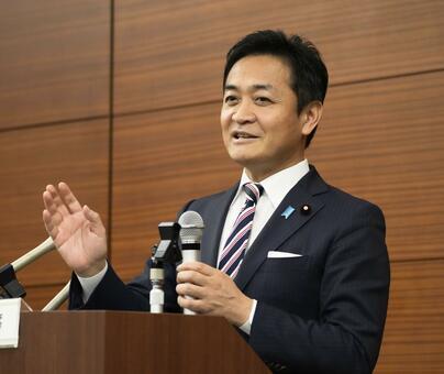 所得控除を103万円から178万円に引き上げることを強く主張している国民民主党。写真は玉木雄一郎氏（写真：共同通信社）