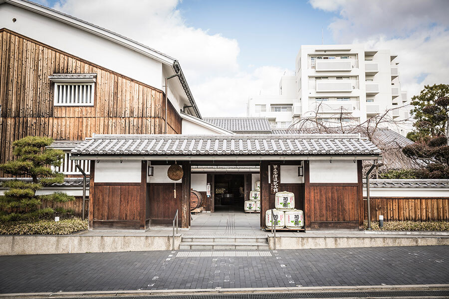 神戸市東灘区に本社を構える「菊正宗酒造」（写真提供：菊正宗酒造）