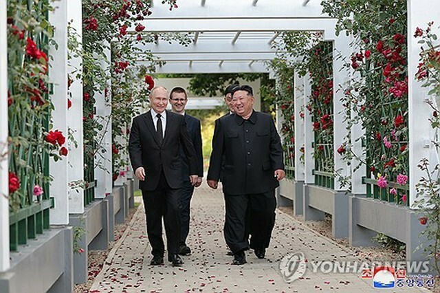 金正恩氏とプーチン氏は6月に平壌で会談した＝（朝鮮中央通信＝聯合ニュース）≪転載・転用禁止≫