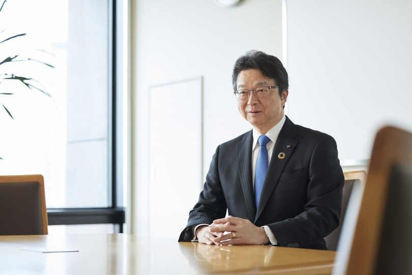 CFOの鉢村剛副社長。