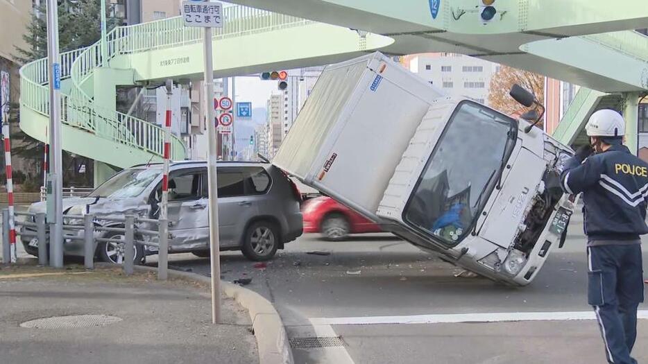 札幌市中央区大通東７丁目の事故現場