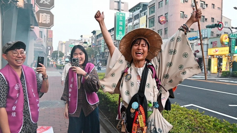 見事徒歩での台湾一周「台湾微遍路」を成し遂げた田中さんの足跡を紹介します。