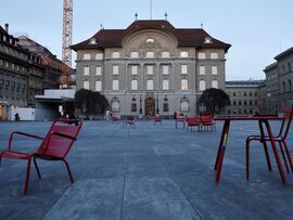 The headquarters of the Swiss National Bank in Bern, Switzerland. Photographer: Stefan Wermuth/Bloomberg