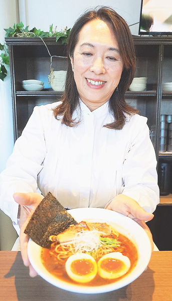 川口さんが手がけた国産にこだわったラーメン（東京都港区で）