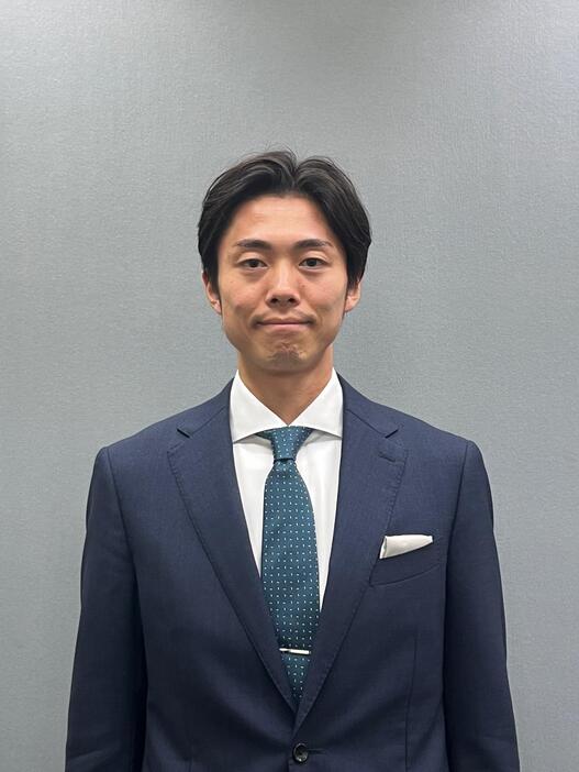 新たな市長候補となった元四條畷市職員の銭谷翔さん（36）