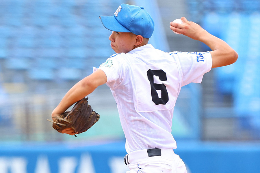 錦城学園でプレーした吉見幹太【写真提供：産経新聞社】