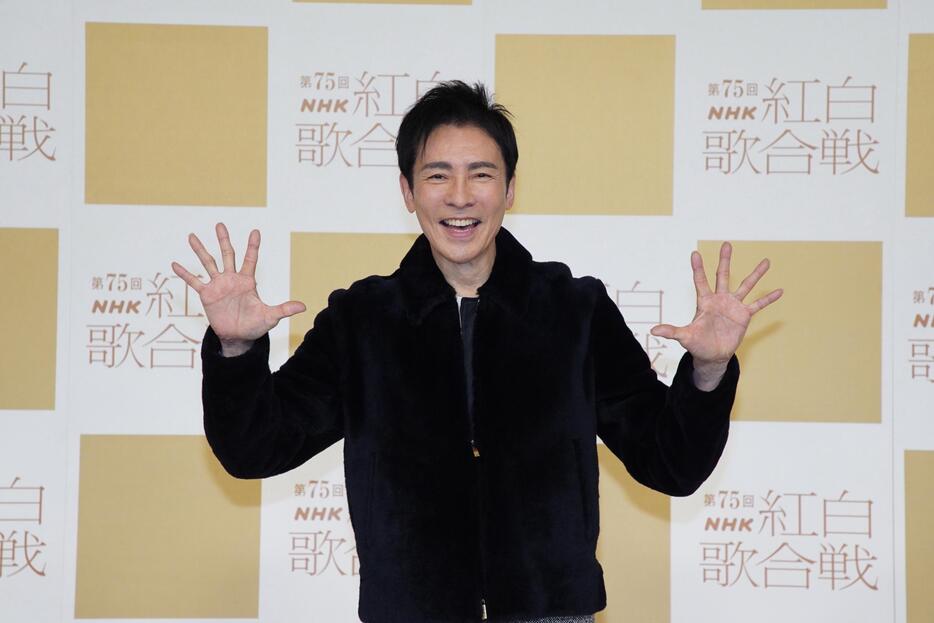 「第75回NHK紅白歌合戦」のリハーサルに登場した郷ひろみさん（C）NHK