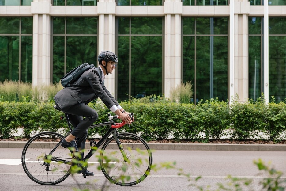 自転車通勤する人は早期死亡率が低い（Shutterstock.com）