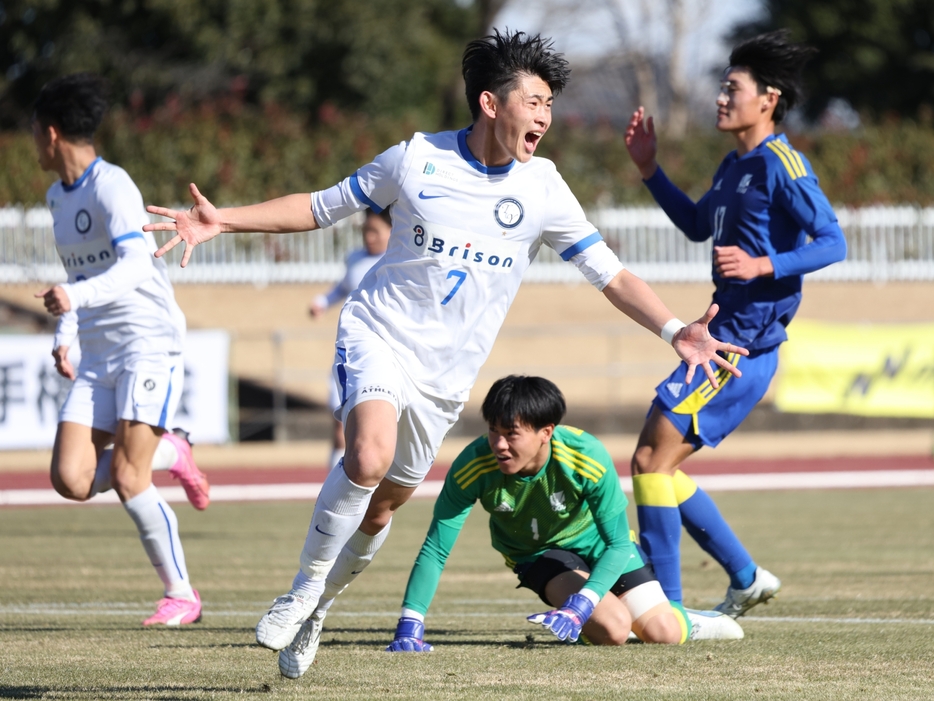 桐蔭横浜大FW笠井佳祐(4年/新潟内定)(Naoki KATO/GEKISAKA)