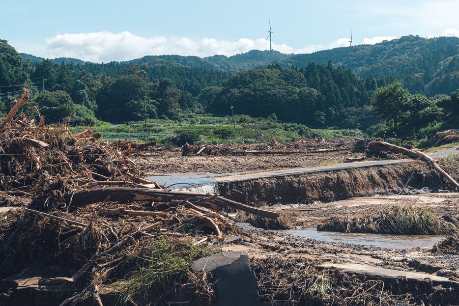 「復興に向けてこれから」という時に、記録的豪雨が能登を襲った。死者は16人、住宅被害は1368 棟にのぼった＝2024年9月27日、輪島市門 前町井守上坂（吉岡栄一撮影）