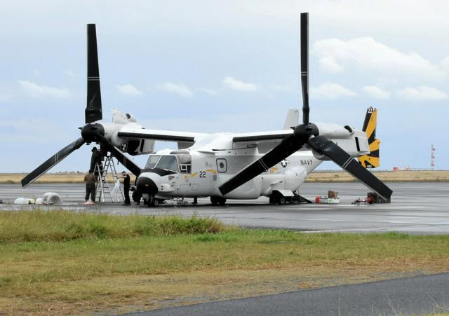 奄美空港に駐機中の米軍オスプレイ＝2024年12月11日、鹿児島県奄美市、神田和明撮影