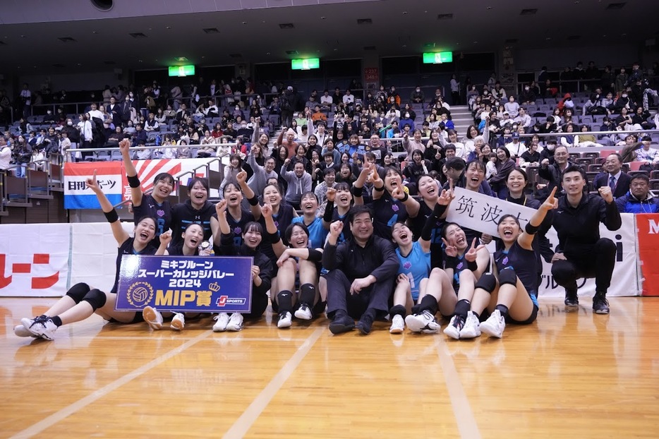 女子優勝の筑波大学