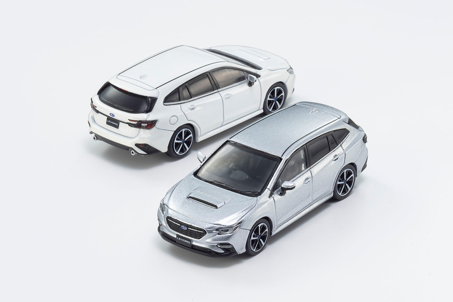 No.23／24 SUBARU LEVORG (White／Silver)