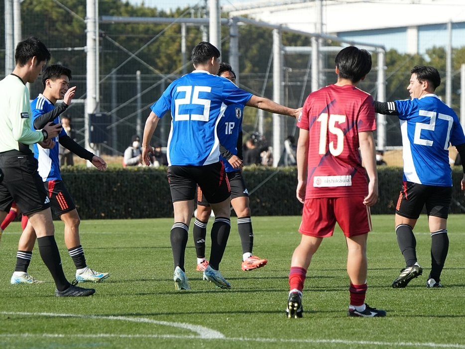 U-19日本代表候補が流通経済大と対戦(Tatsuya TAKEUCHI/GEKISAKA)