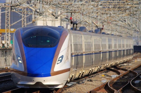 北陸新幹線の車両（画像：写真AC）