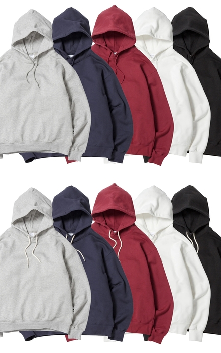 ボディと同色の紐と生成りの紐がそれぞれついた状態 色展開はHEATHER GRAY / NAVY / MAROON / WHITE / BLACK