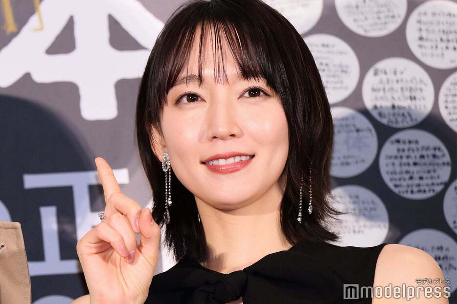 映画「正体」大ヒット御礼舞台挨拶に出席した吉岡里帆