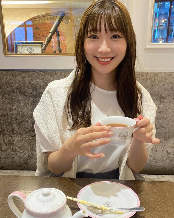 小林茉里奈アナInstagramより