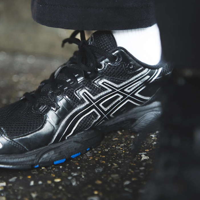 ASICS 「GEL-NIMBUS 9」