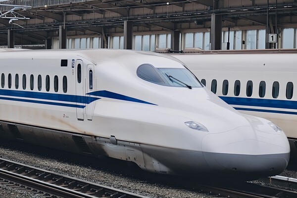 東海道新幹線で運行されているN700S（画像：写真AC）