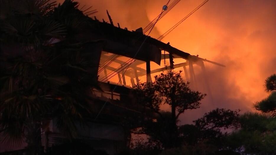 丹波篠山市で木造2階建て住宅が火事