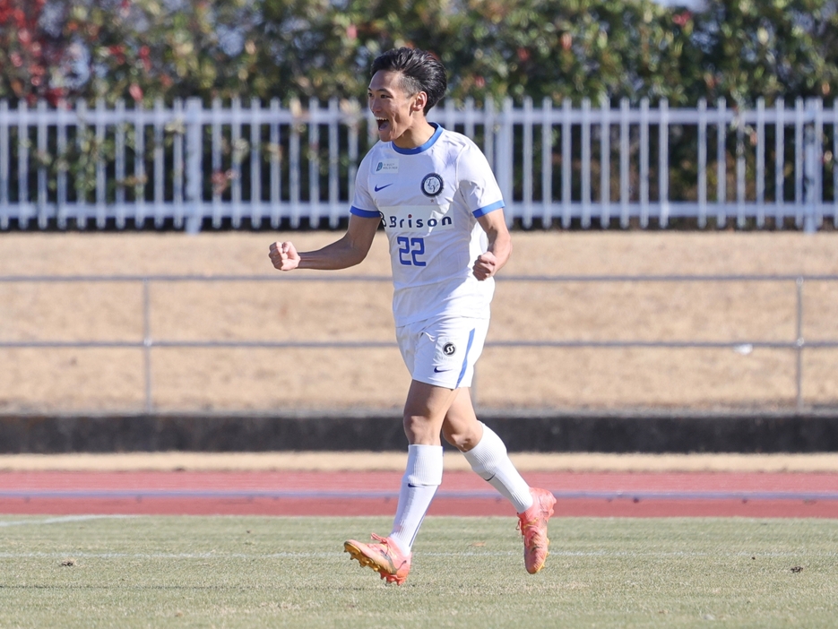 FW岡崎寅太郎(1年=川崎F U-18)が結果を残した(Naoki KATO/GEKISAKA)