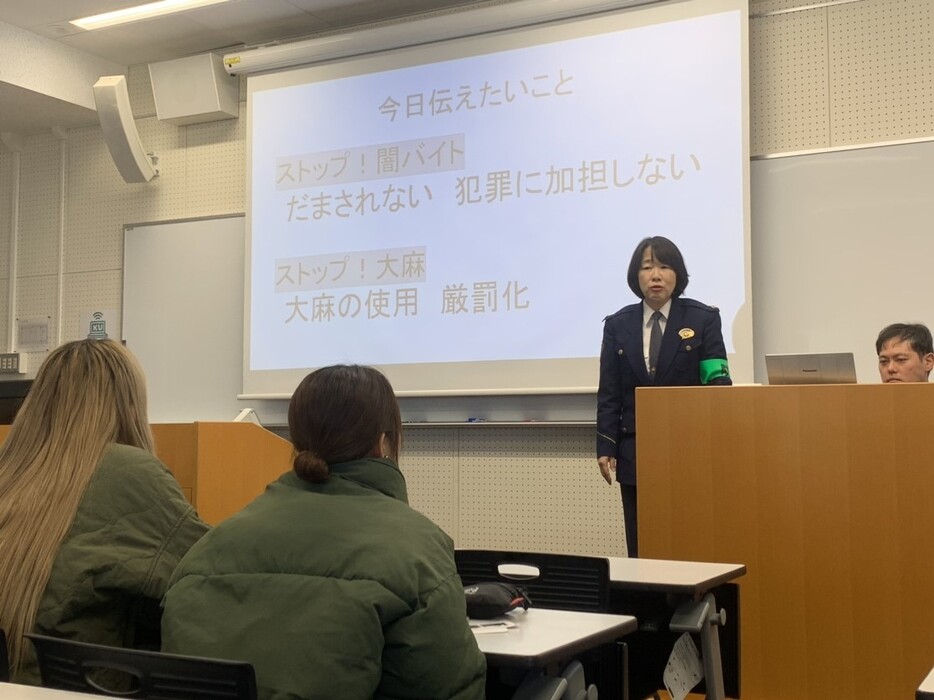 関西大学で講義