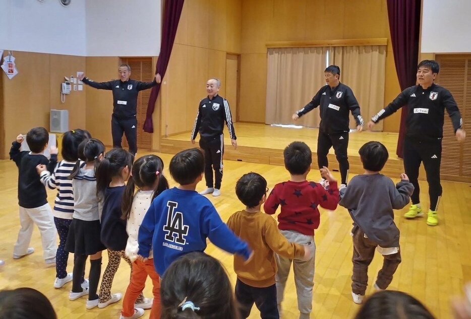 能登半島地震復興支援活動を行った（右から）中西永輔氏、武田修宏氏、左は前田治氏