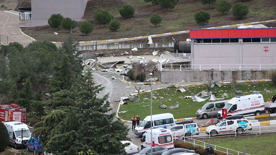 爆発現場＝２４日、トルコ北西部バルケシル県