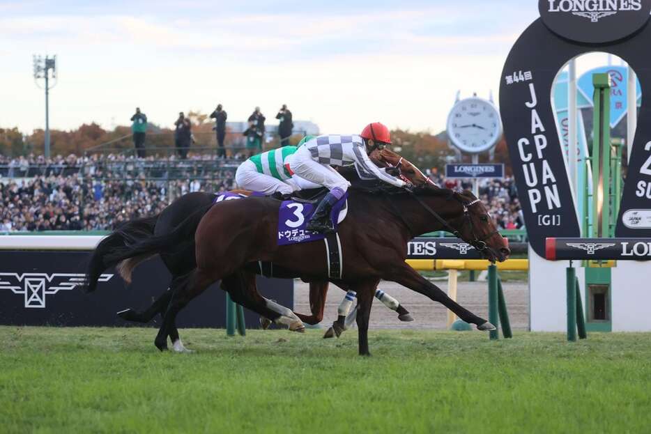 ドウデュース＝11月24日、東京競馬場（塩浦孝明撮影）