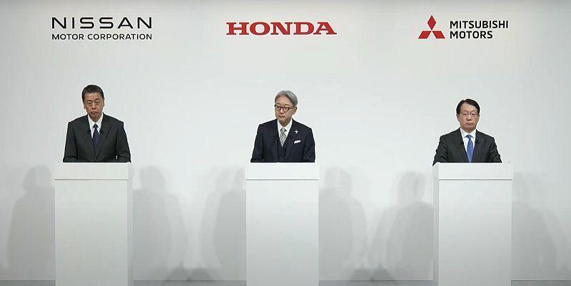 ［写真］ホンダ・日産・三菱自動車による共同会見が行われた＝23日午後、東京都内で（提供：日産自動車）