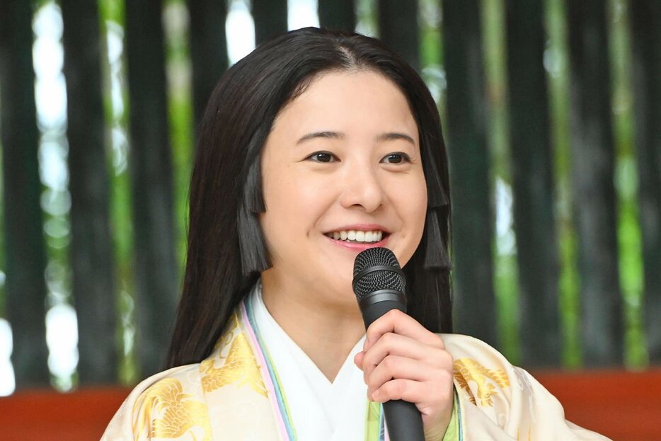 主演の吉高由里子