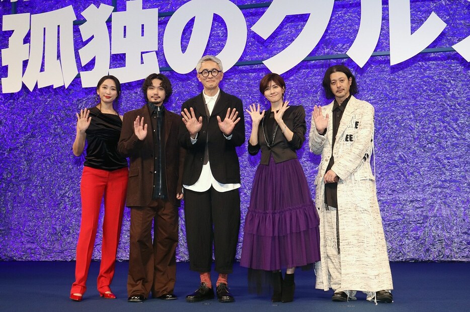 『劇映画 孤独のグルメ』完成披露に登壇した（左から）杏、磯村勇斗、松重豊、内田有紀、オダギリジョー