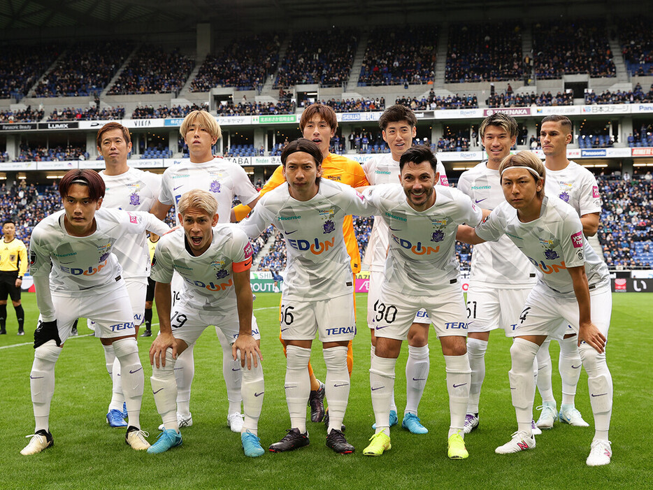 今季リーグ戦で堂々の２位という結果を残したサンフレッチェ広島　photo by J.LEAGUE/J.LEAGUE via Getty Images