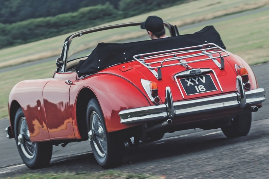 ジャガーXK150（1959～1961年／英国仕様）