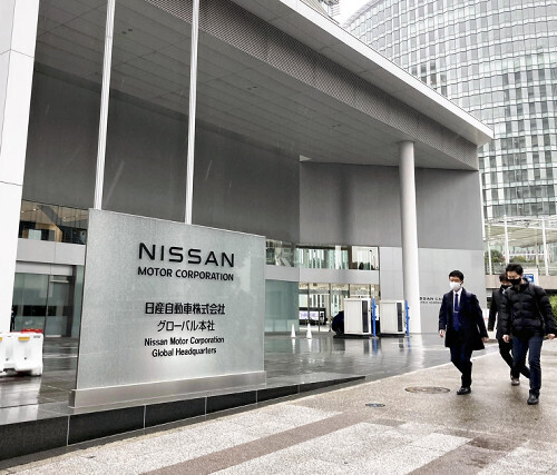 日産自動車の本社（２０２３年１月、横浜市西区で）