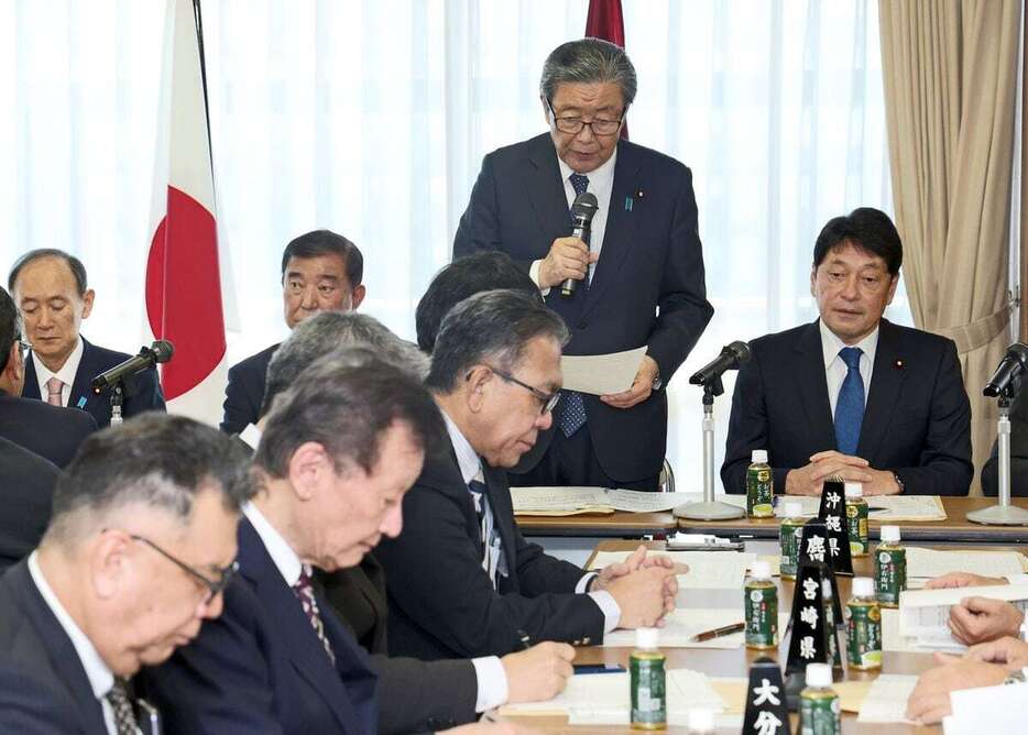 全国幹事長会議の冒頭であいさつする、森山裕幹事長＝8日午後、党本部（鴨志田拓海撮影）