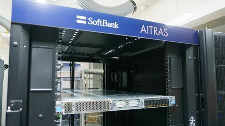 ソフトバンクのAI-RAN「AITRAS」の装置（筆者撮影）