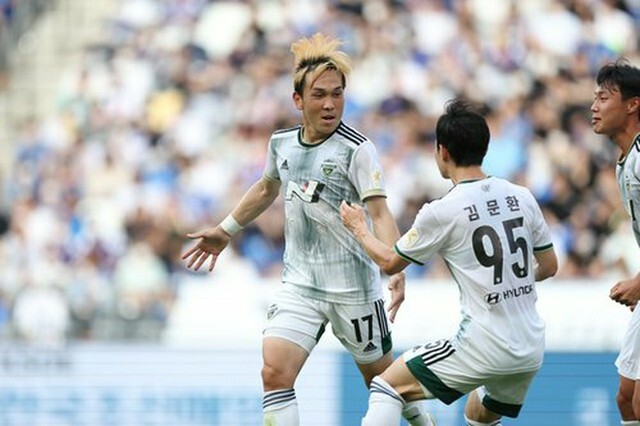 Kリーグ1の全北現代モータースで活躍していたころの邦本選手（韓国プロサッカー連盟提供）＝（聯合ニュース）≪転載・転用禁止≫